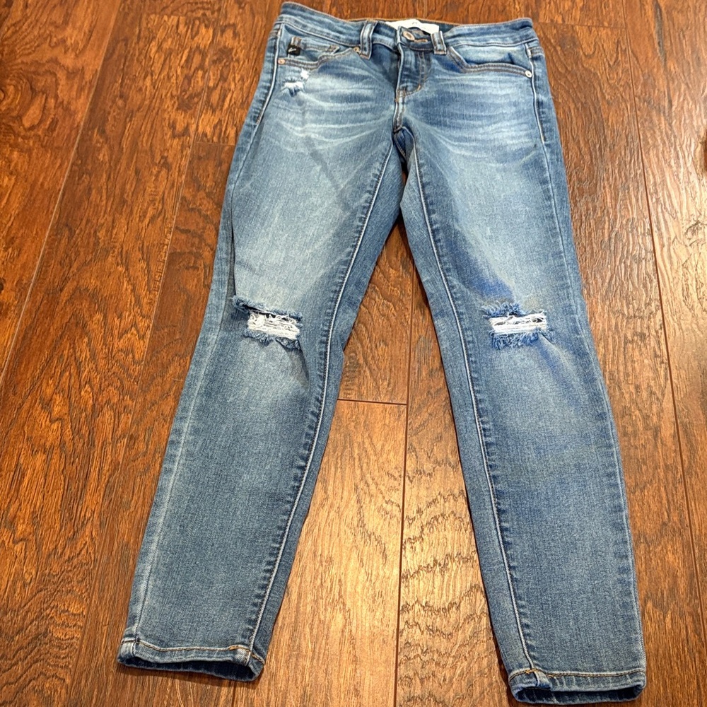 KanCan petite distressed skinny jeans